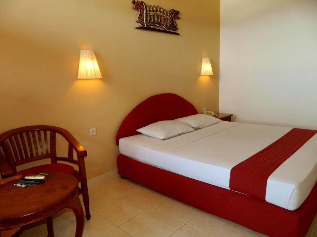 Hotel Ratna Kuta Lombok Eksteriør billede